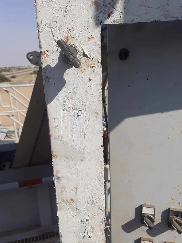 لوحات كهربائية وتحكم